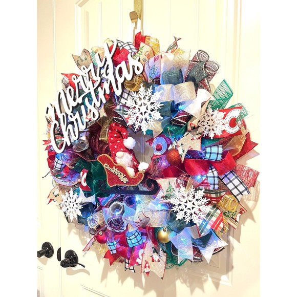 Handmade Christmas Gnome in Sleigh Holiday Ribbon Door Wreath 26 ins LED XLW2 - Picture 2 of 11